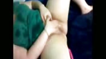 Life seks w autobusie filmiki Selector : Twoja zdzirowata przyrodnia siostra Little Angel przekupuje cię za ruchanie w PornHD