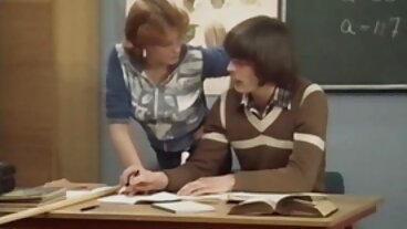 Rozbijanie filmy darmowe sex cipek niektórych fajnych dziewczyn z college'u