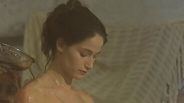 Cycata filmoki erotyczne nauczycielka fetyszyzmu porywa dziewczynę studenta!